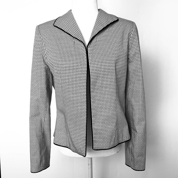 The Travel Collection Jackets & Blazers - The Travel Collection Womens Open Front Blazer Size 12 Black White Basketweave